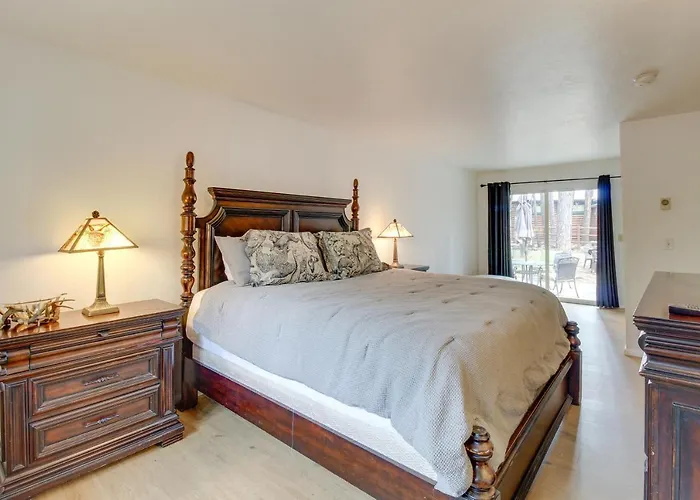 Peaceful Mountain Getaway In The Pines!